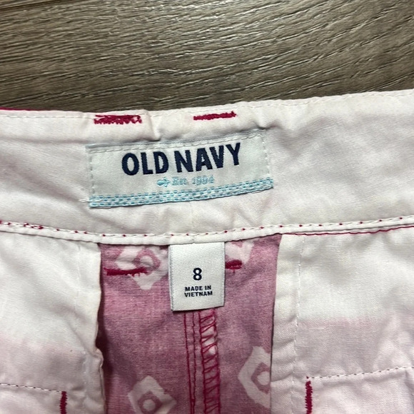 Old navy new with tags shorts - Picture 3 of 3